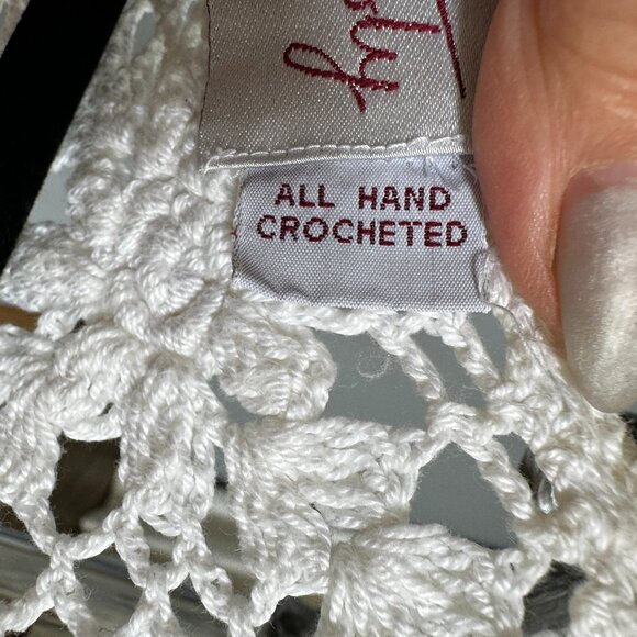 Crochet Top with scoop neck and the perfect amount of Peek a Boo - Picture 7 of 16